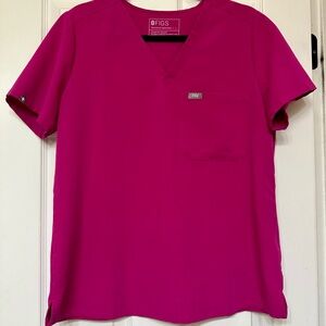 Figs Women's Vivid Pink Short Sleeve Top